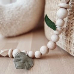 BEZISA Leaves Wagenspanner Pistache / Pine 9 BEZISA Leaves Wagenspanner Pistache / Pine -Winkel Voor Babyreisartikelen 8720618126214 5 85ea