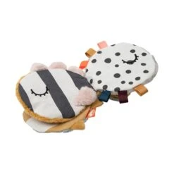 Done By Deer Sea Friends Boekje Colour Mix -Winkel Voor Babyreisartikelen done by deer sea friends boekje colour mix 2 743c