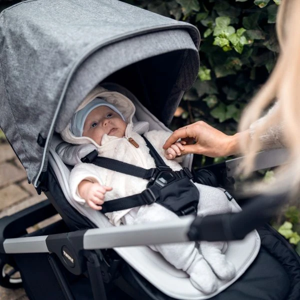 Thule Newborn Inlay Soft Grey 5 Thule Newborn Inlay Soft Grey - Afbeelding 3
