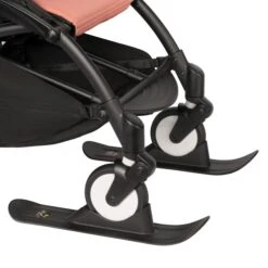 Babyzen Yoyo Ski's -Winkel Voor Babyreisartikelen yoyo 2 6 close up black frame skis print 151f